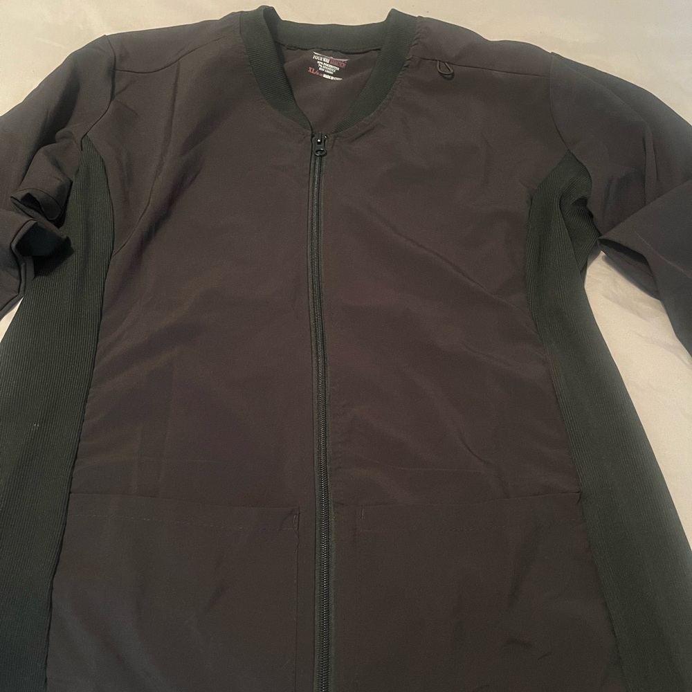 Women's Black Zip-Up scrub Jacket